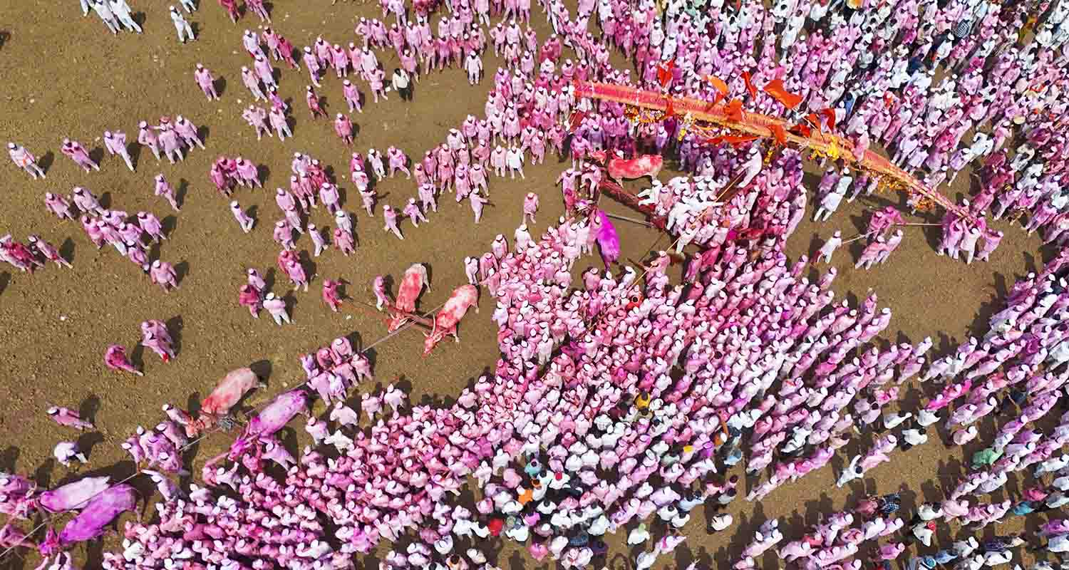 Satara: Devotees attend the Bagad Rath Yatra festival at Bavdhan village in Satara district, on Wednesday. During the festival the sacred Bagad or chariot of God with stone wheels is pulled by eight bullocks out of hundreds brought from various parts of Maharashtra.
