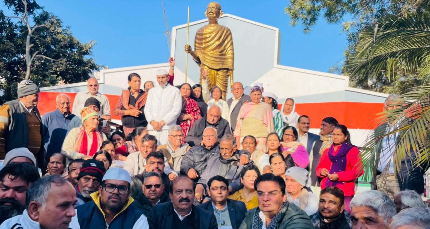 Hooda leads protest against MGNREGA changes