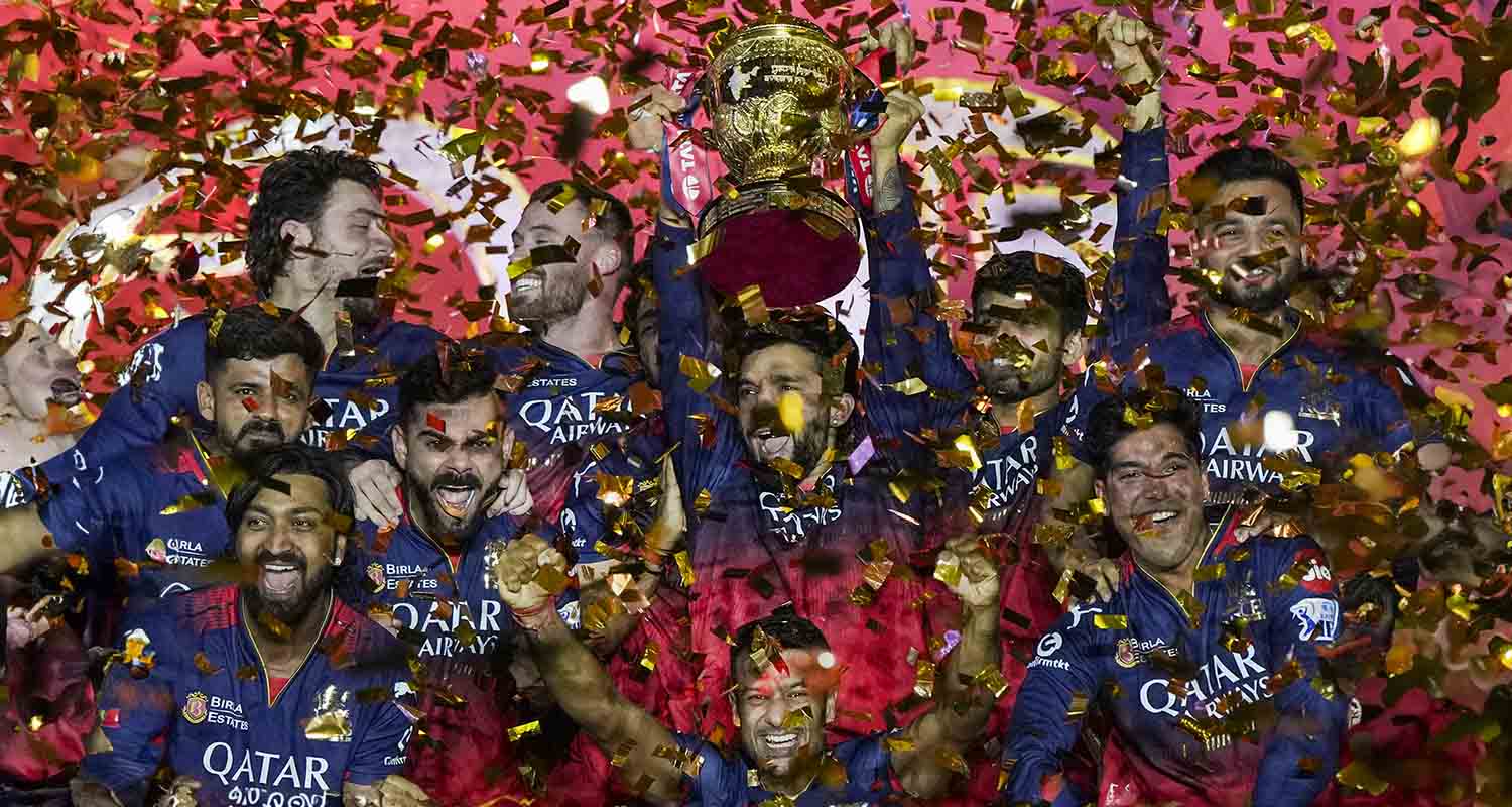 Ahmedabad: Royal Challengers Bengaluru’s Virat Kohli and former cricketers Chris Gayle and AB de Villiers celebrate with the championship trophy after the presentation ceremony of the Indian Premier League 2025 final, at the Narendra Modi Stadium, in Ahmedabad.