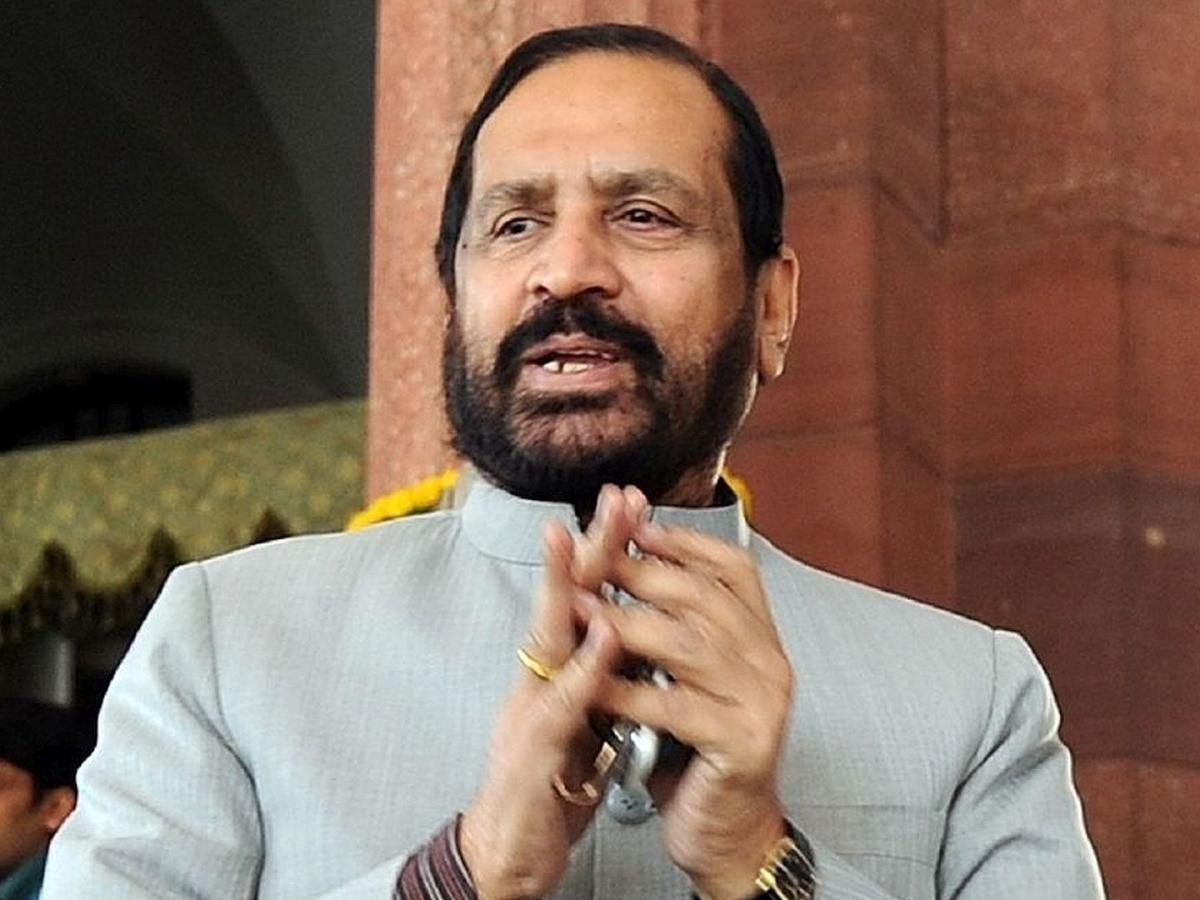 Former Minister Suresh Kalmadi passes away