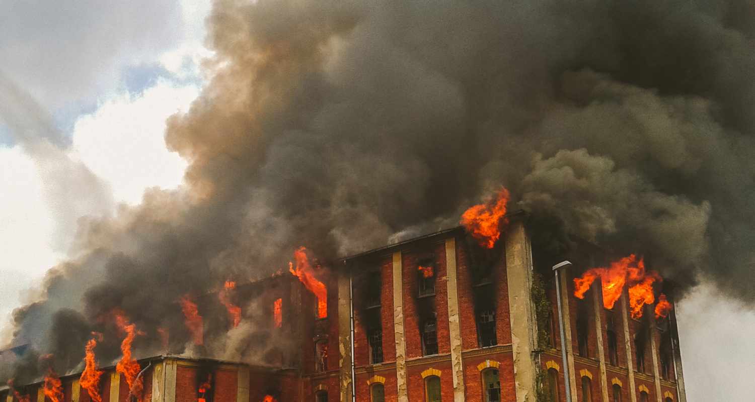 2 dead, 3 critical in Kolkata's Topsia building fire
