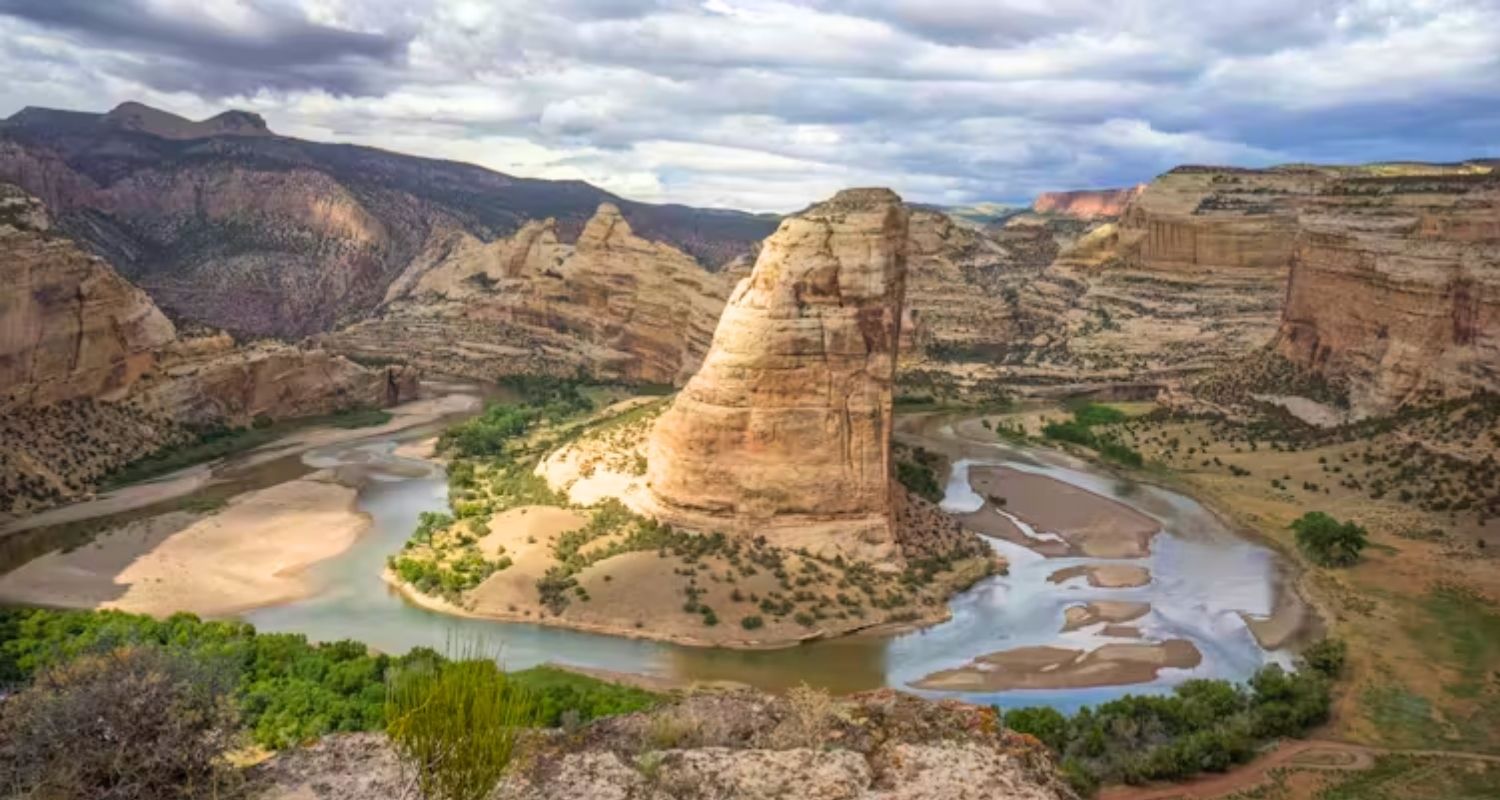 Deep-earth ‘drip’ solves 150-year-old river mystery