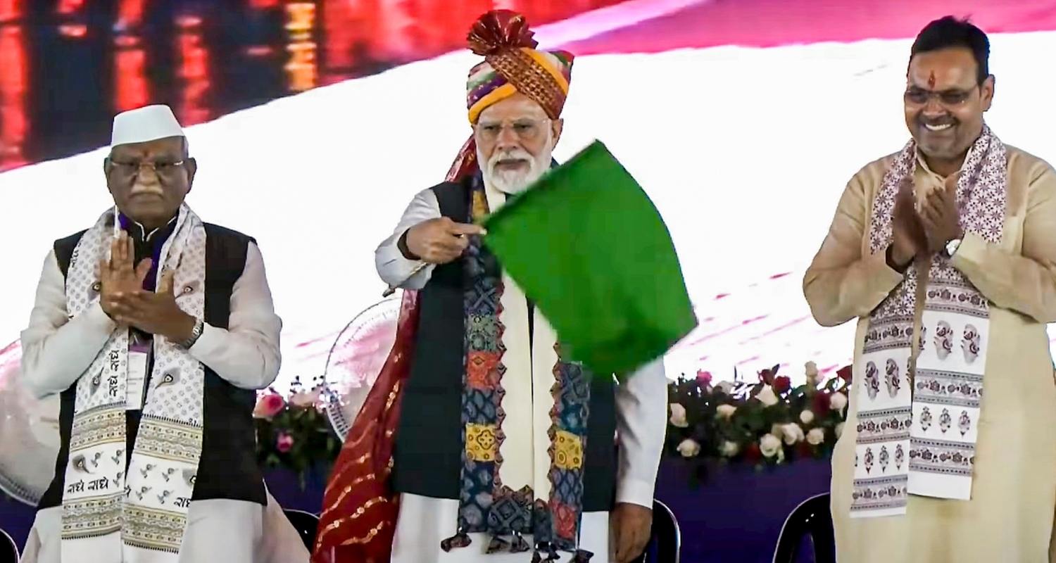 PM Modi inaugurates projects in Rajasthan, including Banswara nuclear ...