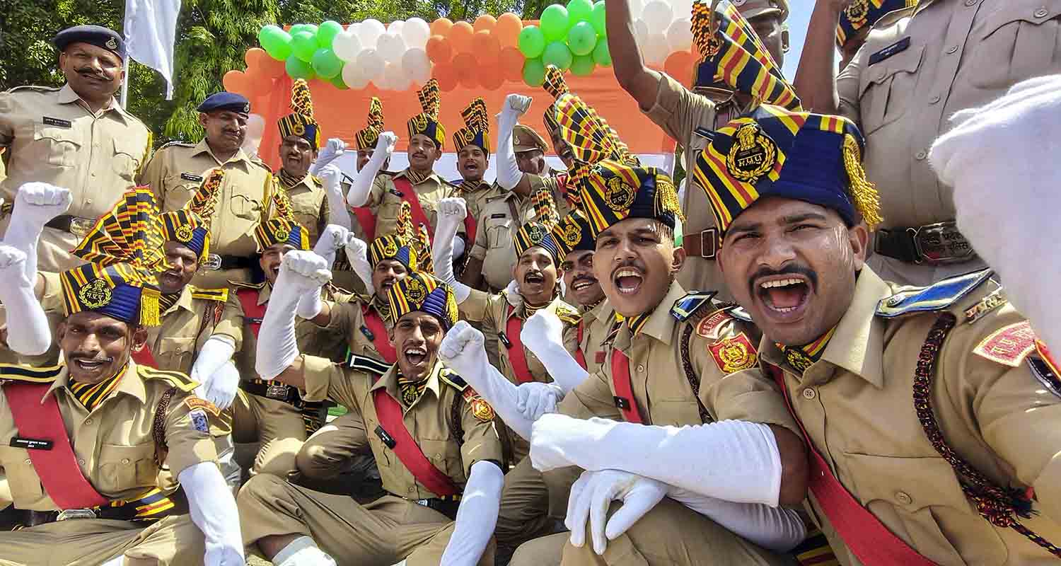 Newly inducted constables perform a drill demonstration during the Joint Convocation Parade 2026 ceremony at the Police Training College, in Indore, on Tuesday. Newly inducted constables perform a drill demonstration during the Joint Convocation Parade 2026 ceremony at the Police Training College, in Indore, on Tuesday.