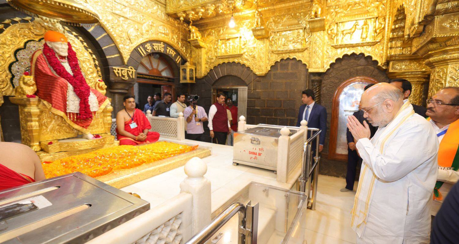 Amit Shah prays at Shirdi Sai Baba temple in Maharashtra