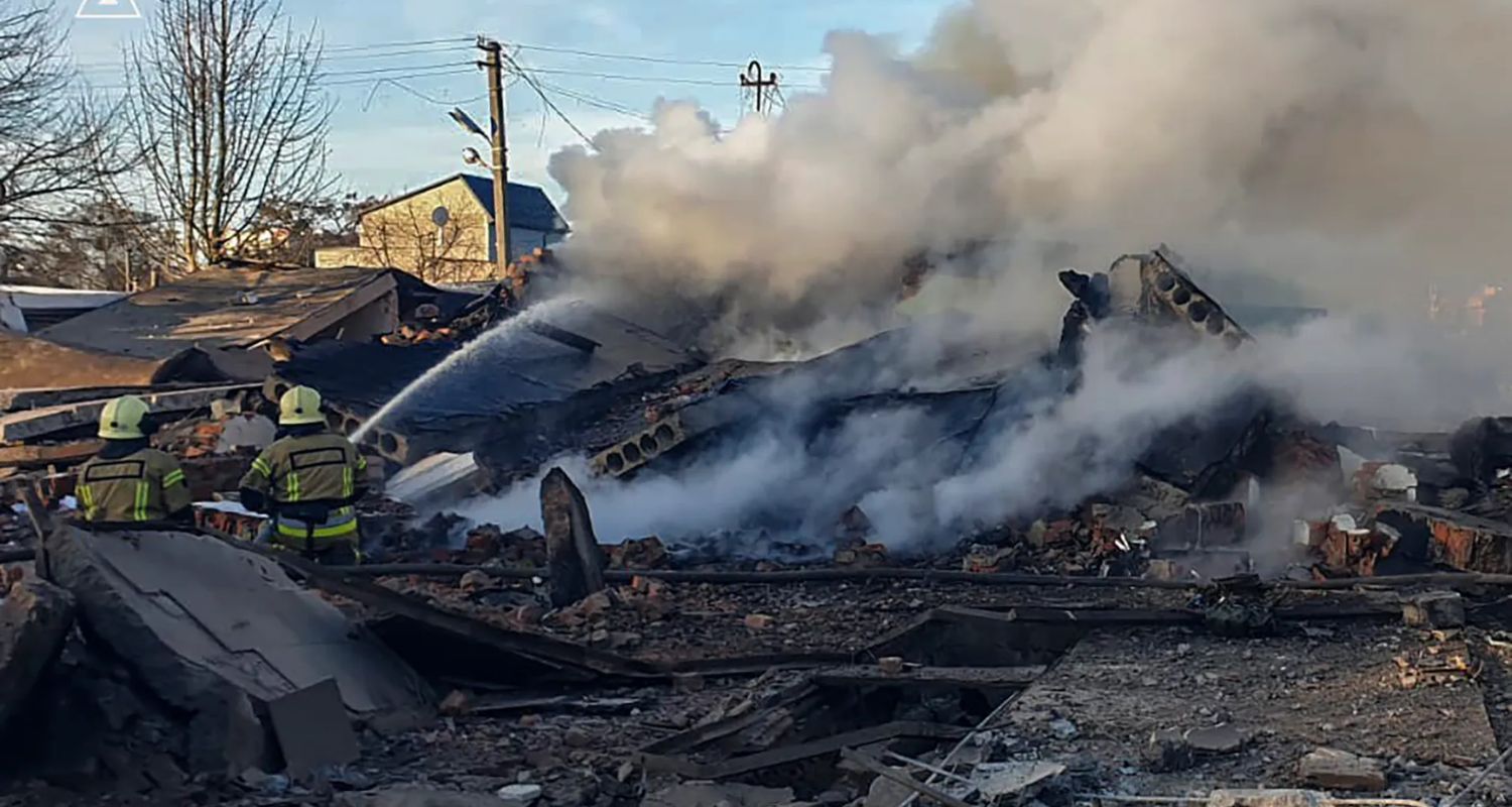 Russian strikes leave thousands without power in Ukraine