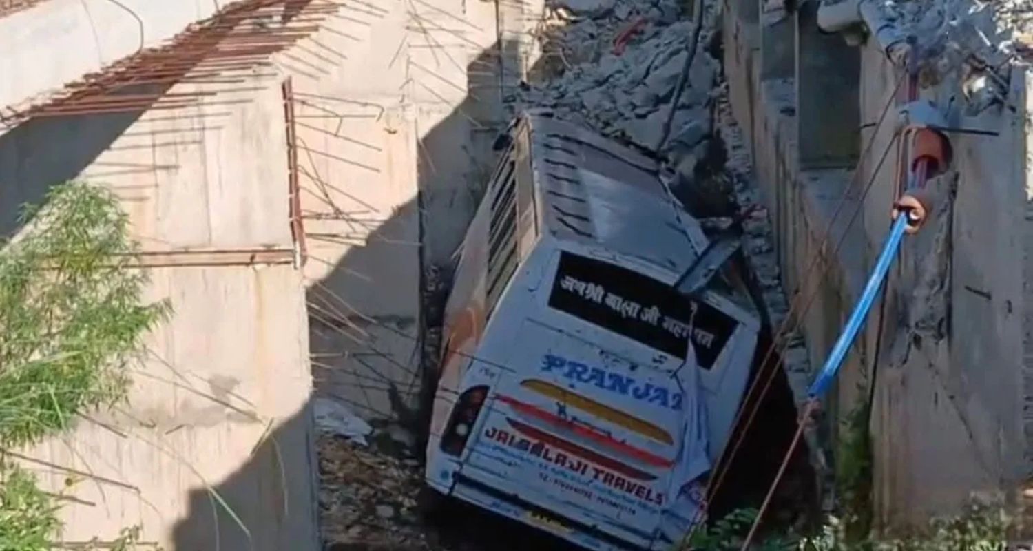 One pilgrim killed, 40 injured in Samba road accident